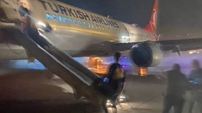 Turkish Airlines Boeing 737 Evacuated After Landing Gear Fire