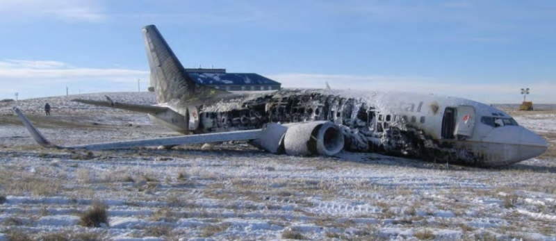 an airplane crashed in the snow