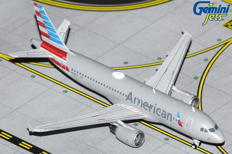 GeminiJets GJAAL2085 1:400 American Airlines Airbus A320 N103US