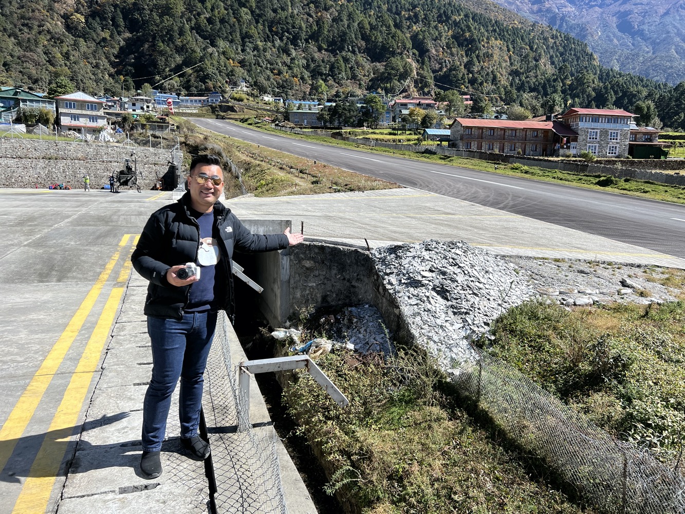 Planespotting at the World's Most Dangerous Airport; Lukla