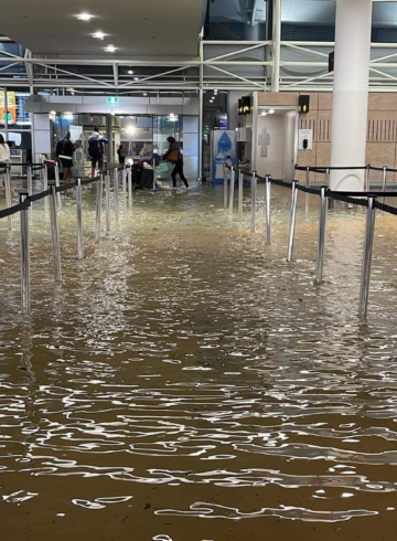 Heavy Flooding Closes Auckland Airport, Emirates Operates 13-Hour Flight to Nowhere
