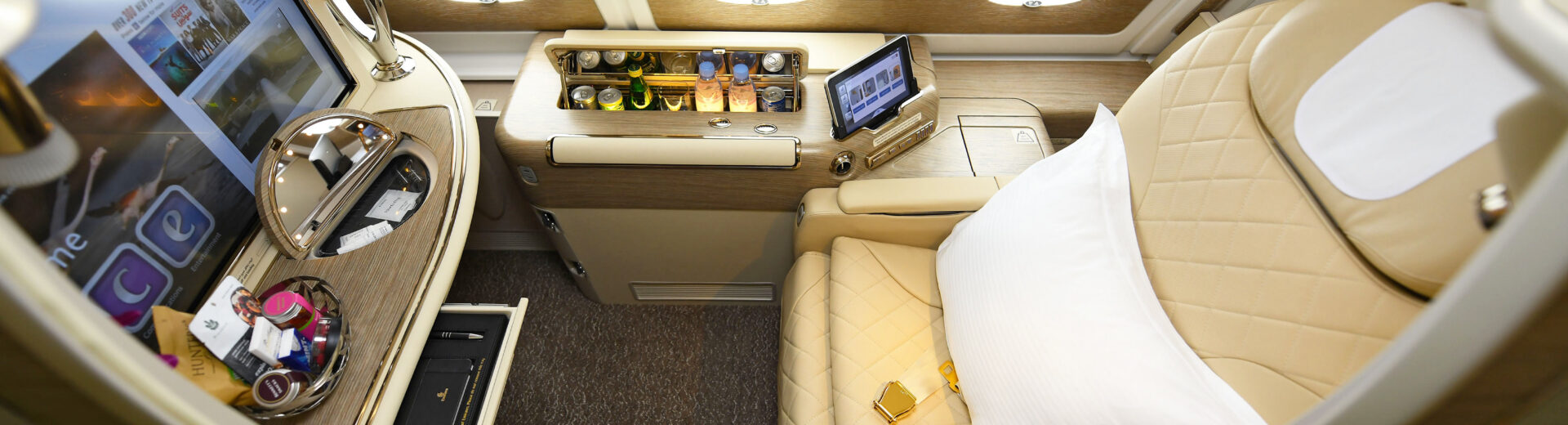 First retrofitted Emirates A380 Enters Service