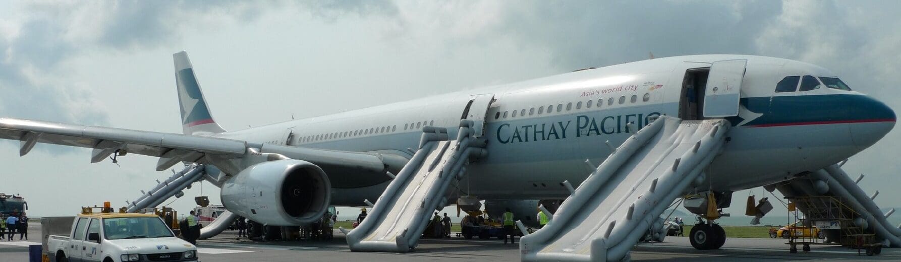 Miracle on Cathay Flight 780 - Loss of Thrust Control
