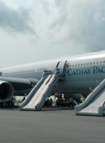 Miracle on Cathay Flight 780 - Loss of Thrust Control