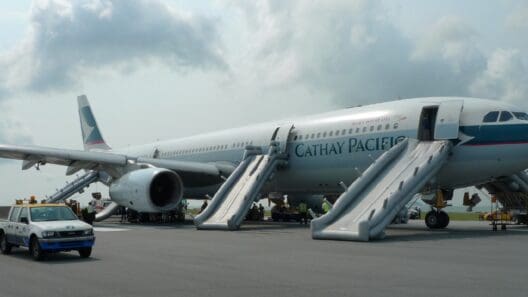 Miracle on Cathay Flight 780 - Loss of Thrust Control