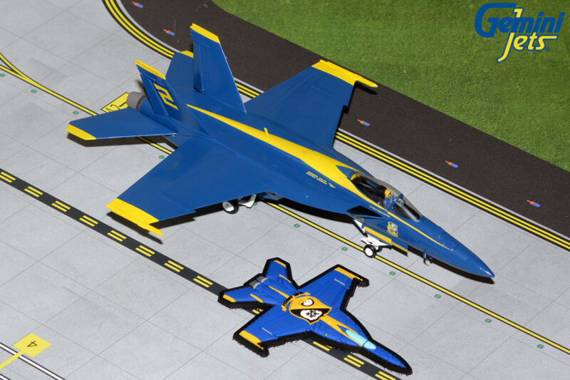 GAUSM10003   U.S. Navy F/A-18E Super Hornet 165664 “Blue Angels”  