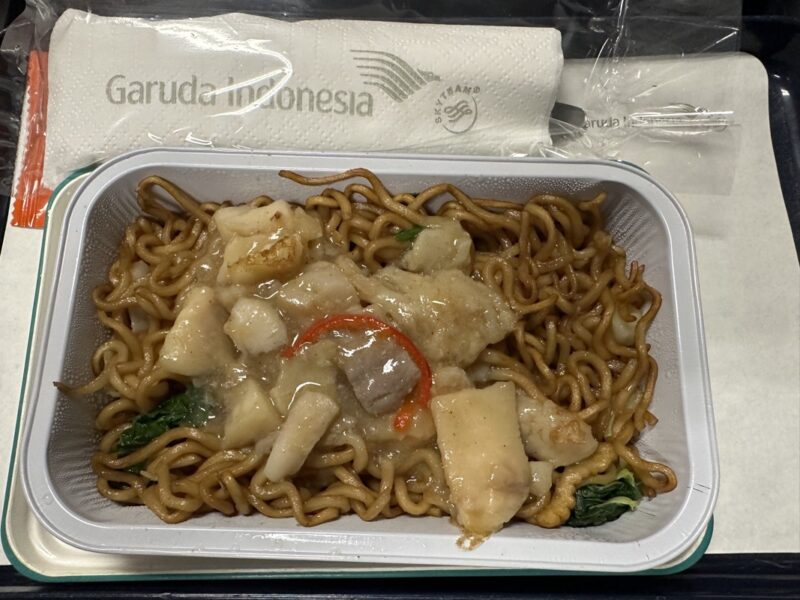 Makanan Kelas Ekonomi Garuda Indonesia - Seafood Goreng (Mie Goreng)