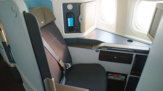 KLM Unveils Business Class With Doors on Boeing 777