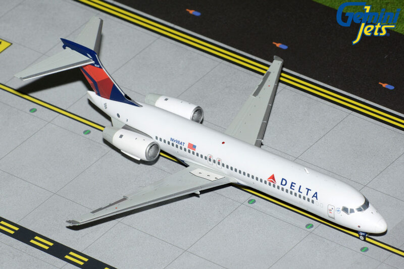 GeminiJets G2DAL1116 1:200 Delta Air Lines Boeing 717-200 N998AT