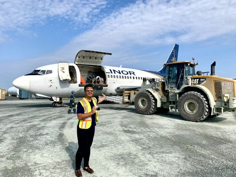Gravel Kits Boeing 737 Dirt Runway Operation