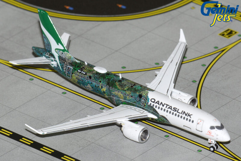 GeminiJets GJQFA2275 1:400 QantasLink Airbus A220-300 (Green) VH-X4A