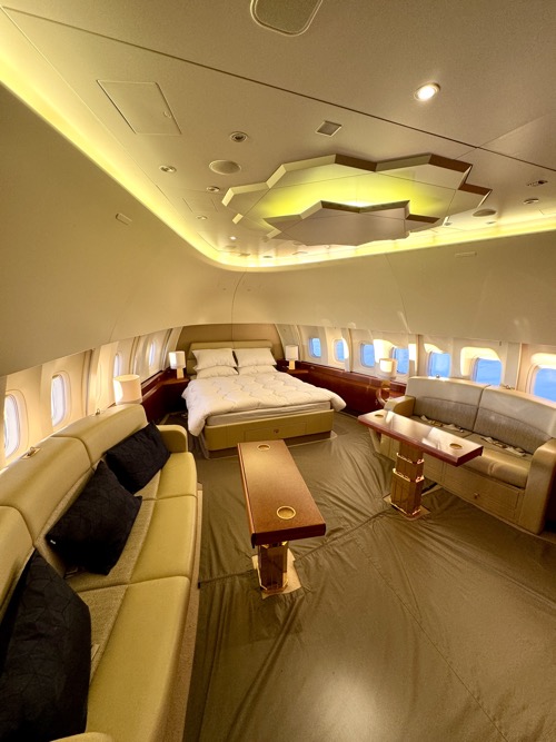 Private bedroom located at the nose of the B747-400.