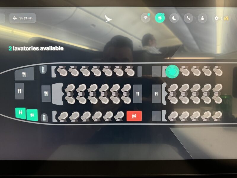 Lavatory status monitor on Cathay Pacific B777-300/ER