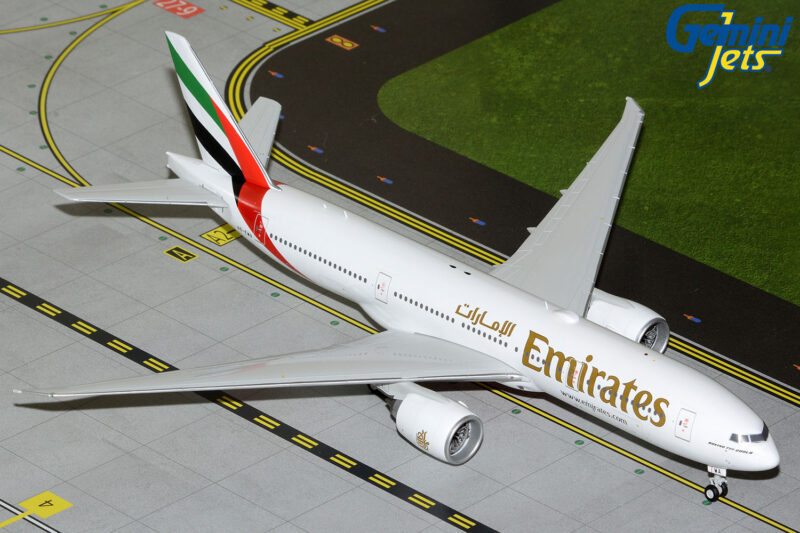 GeminiJets G2UAE412 1:200 Emirates Boeing 777-200LR A6-EWA