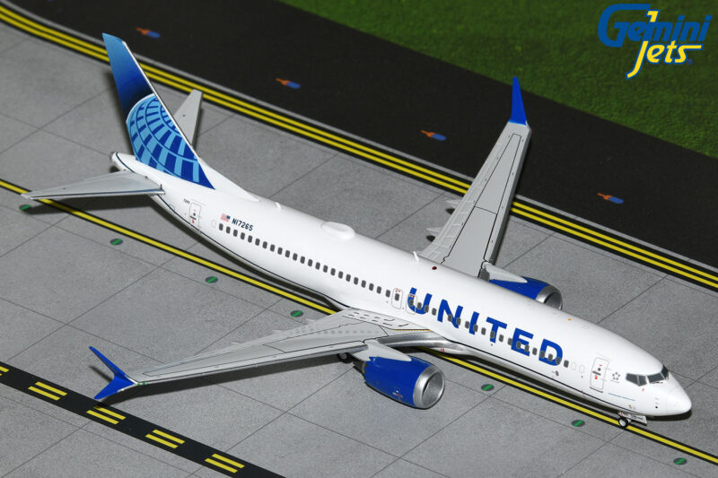 GeminiJets G2UAL1255 1:200 United Airlines Boeing 737 MAX 8 N17265