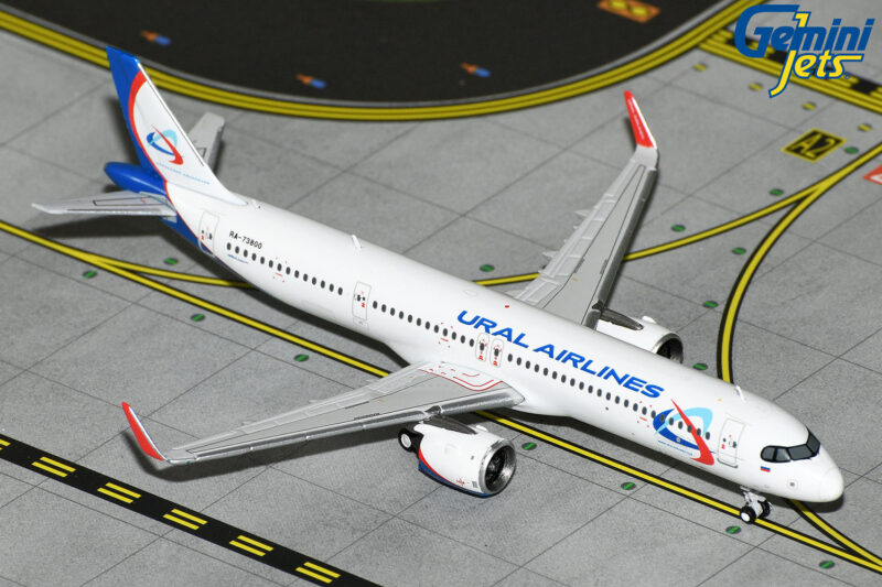 GeminiJets GJSVR2195 1:400 Ural Airlines Airbus A321neo RA-73800