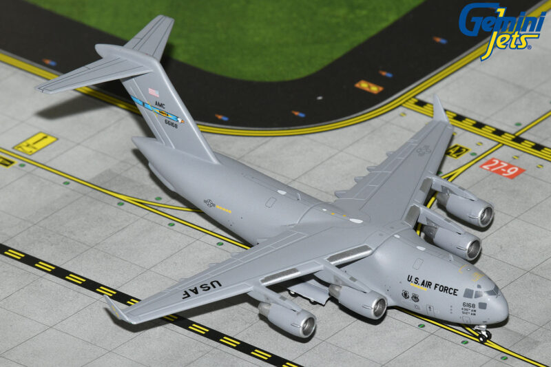 GeminiJets GMUSA143 1:400 U.S. Air Force C-17 Globemaster III (Dover AFB)