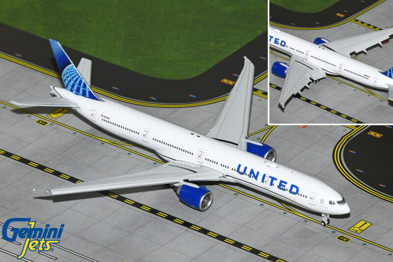 GeminiJets GJUAL2214F 1:400 United Airlines 777-300ER (Flaps Down) N2352U