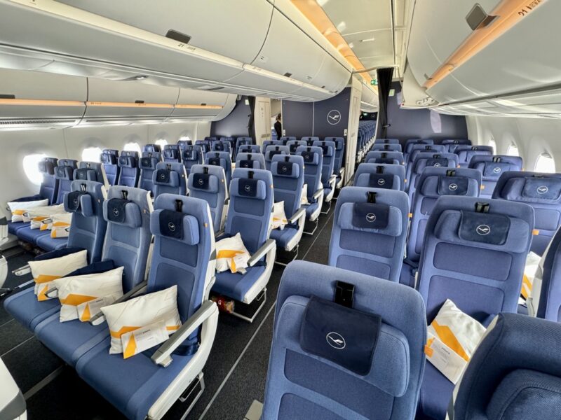 Lufthansa Allegris Economy Class