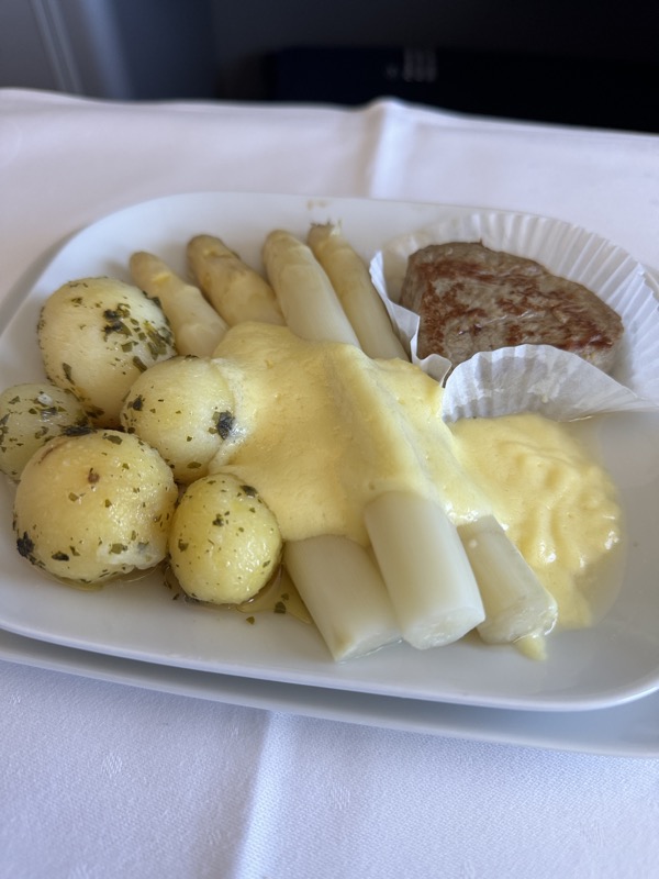 Main Course: White asparagus with veal