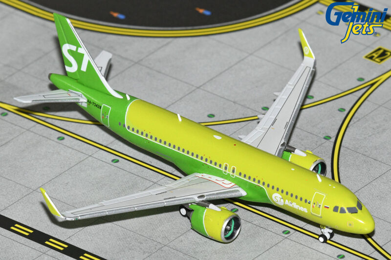 GeminiJets GJSBI2264 1:400 S7 Airlines Airbus A320neo RA-73428