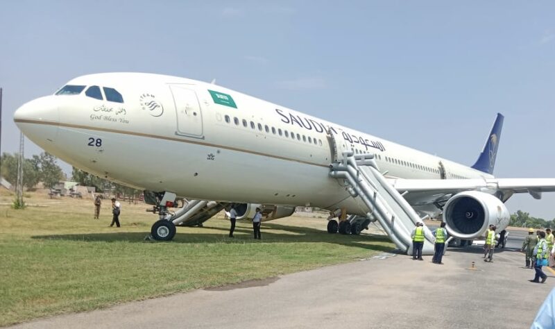 a plane with stairs going up to it