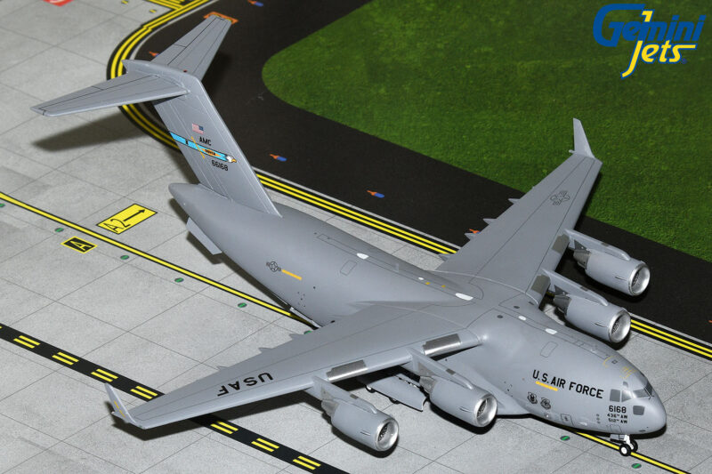 GeminiJets G2AFO1309 1:200 U.S. Air Force Boeing C-17 Globemaster III (Dover AFB)