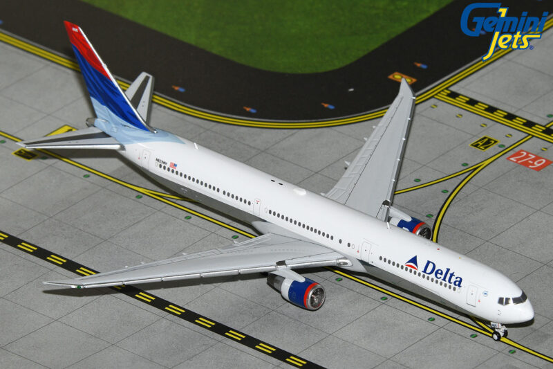 GeminiJets GJDAL2158 1:400 Delta Air Lines Boeing 767-400ER N829MH