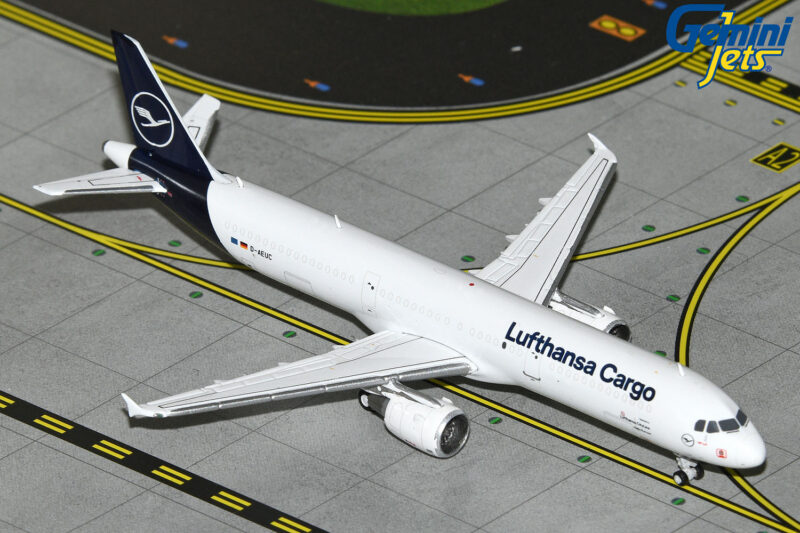 GeminiJets GJDLH2135 1:400 Lufthansa Cargo Airbus A321P2F D-AEUC