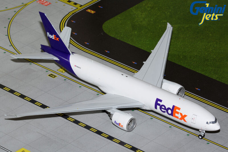 GeminiJets G2FDX1376 1:200 FedEx Boeing 777F (New Livery) N895FD