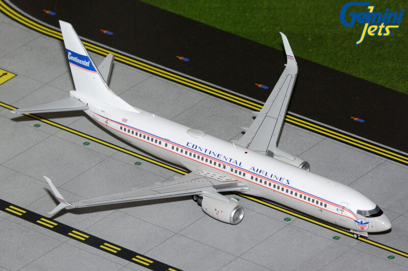 GeminiJets G2UAL1407 1:200 United Airlines 737-900ER "Continental Retro"
