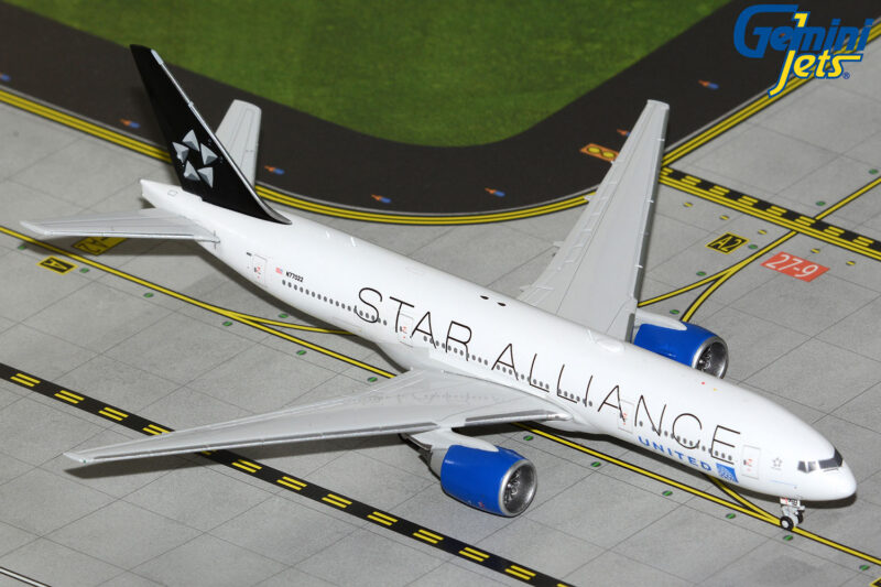 GeminiJets GJUAL2314 1:400 United Airlines Boeing 777-200ER "Star Alliance" N77022