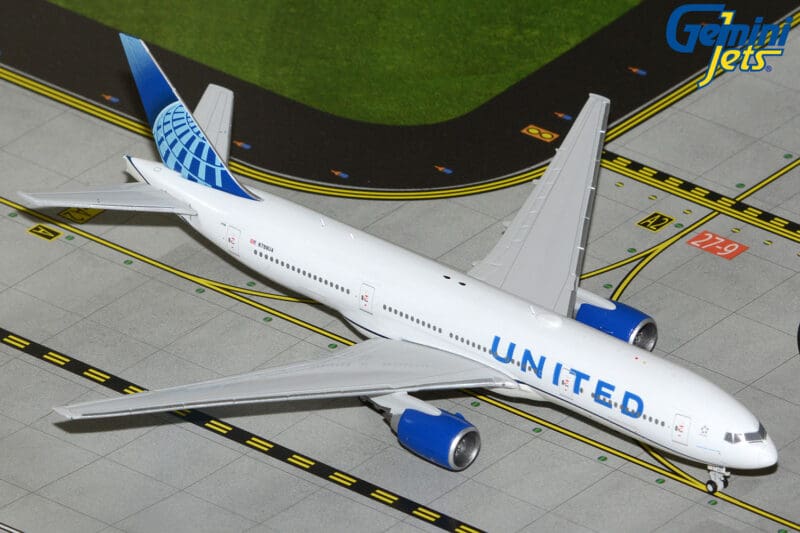 GeminiJets GJUAL2230 1:400 United Airlines Boeing 777-200ER N798UA
