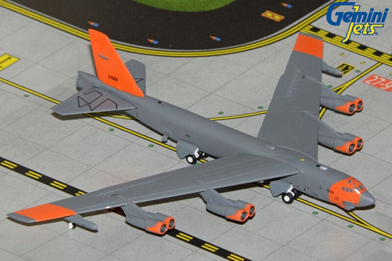 GeminiJets GMUSA149 1:400 U.S. Air Force Boeing B-52H Stratofortress 