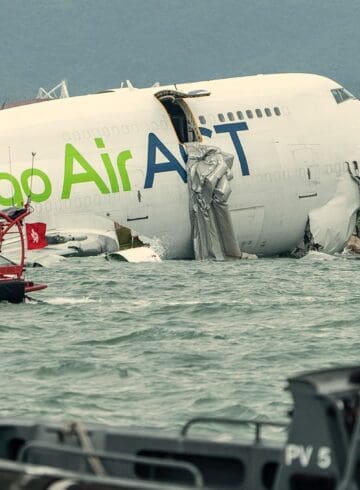 a plane crashed in the water