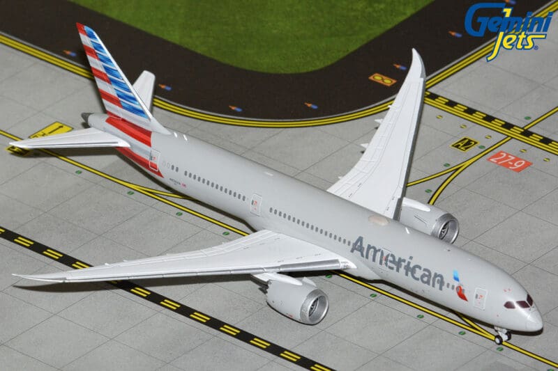 GeminiJets GJAAL2356 1:400 American Airlines Boeing 787-9 Dreamliner N836AA