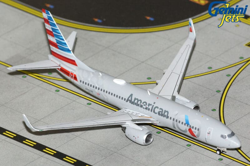 GeminiJets GJAAL2417 1:400 American Airlines Boeing 737-800 "Centennial" N840NN