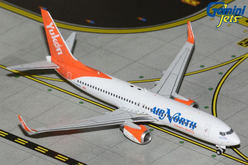 GeminiJets GJANT2394 1:400 Air North Boeing 737-800 C-FNYA