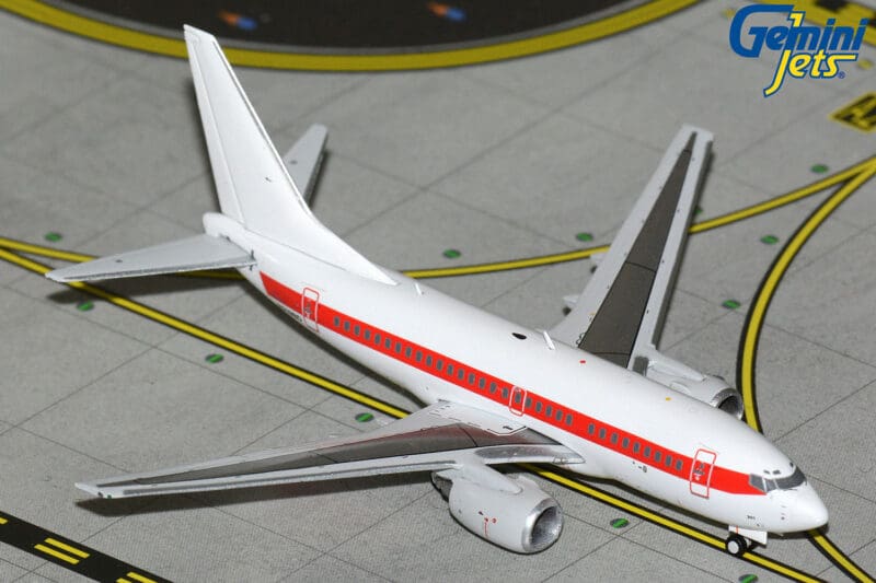 GeminiJets GJEGG2419 1:400 EG&G "Janet" Boeing 737-600 N319BD